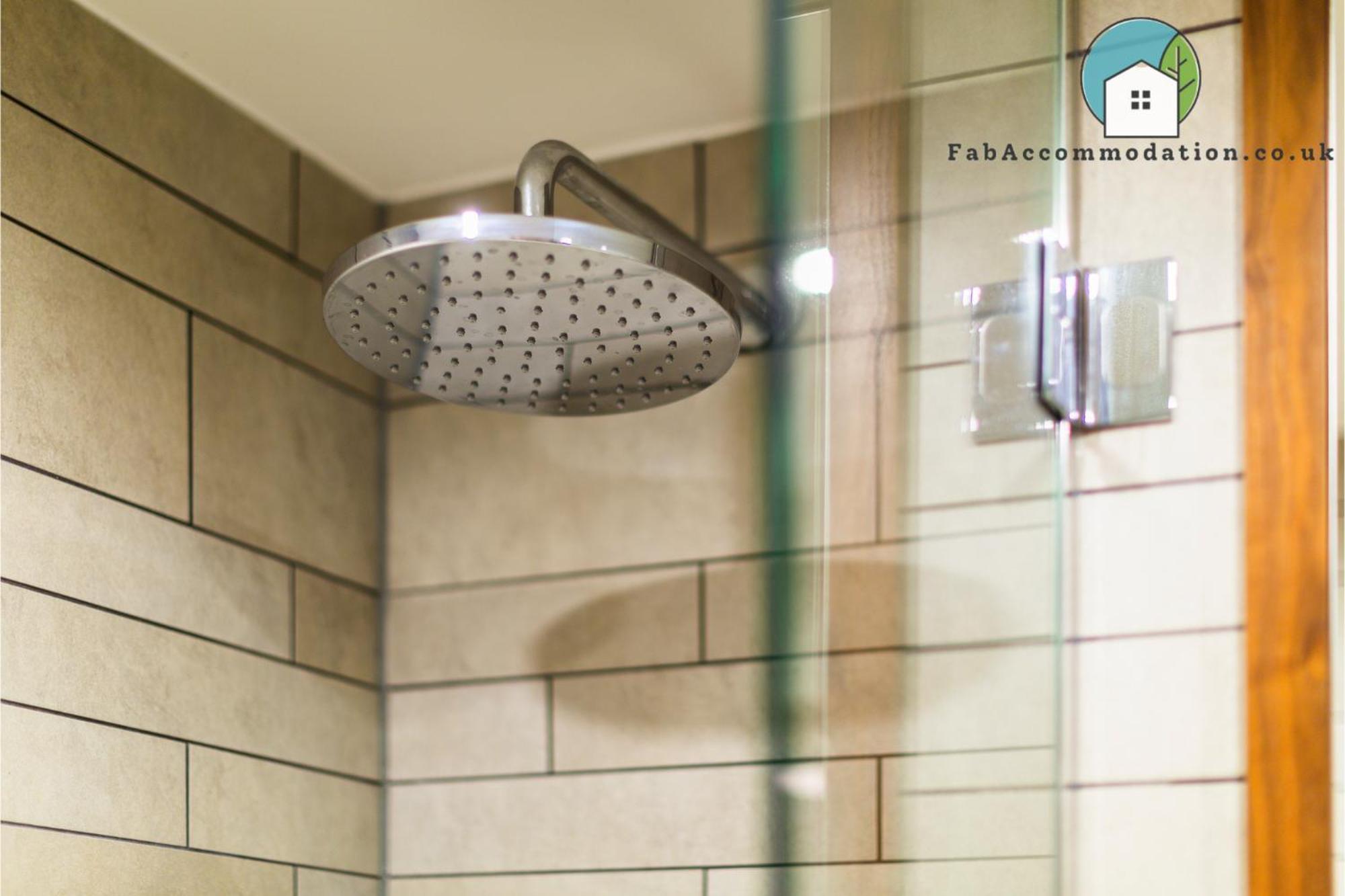 Amazing Flat-Parking Available-By Fabaccommodation Κάρντιφ Εξωτερικό φωτογραφία