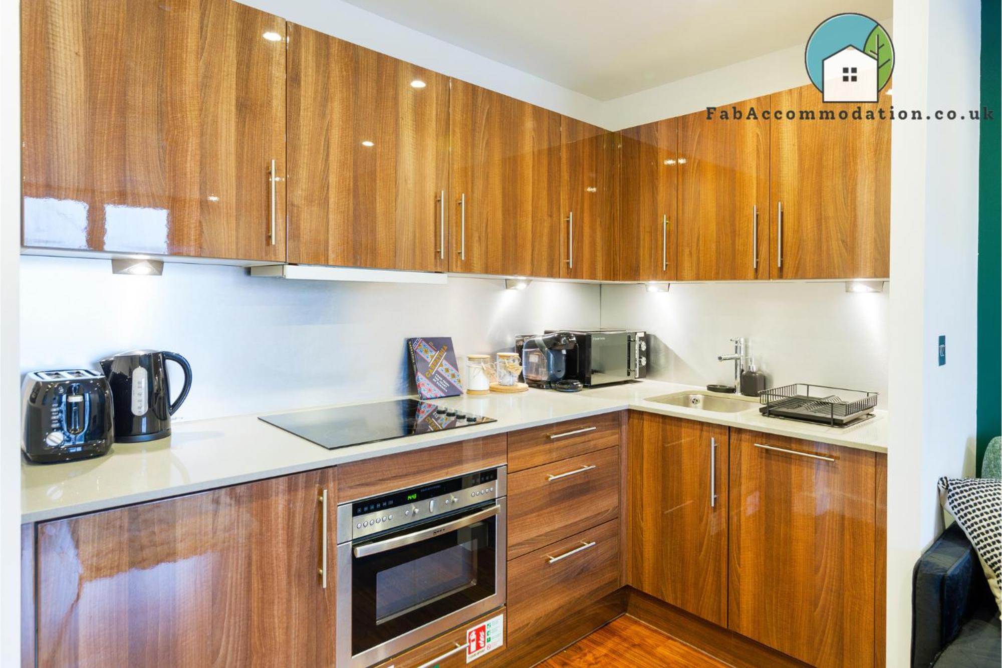 Amazing Flat-Parking Available-By Fabaccommodation Κάρντιφ Εξωτερικό φωτογραφία